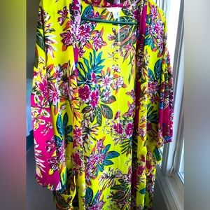 2. Yellow floral robe/kimono size women extra large 16/18